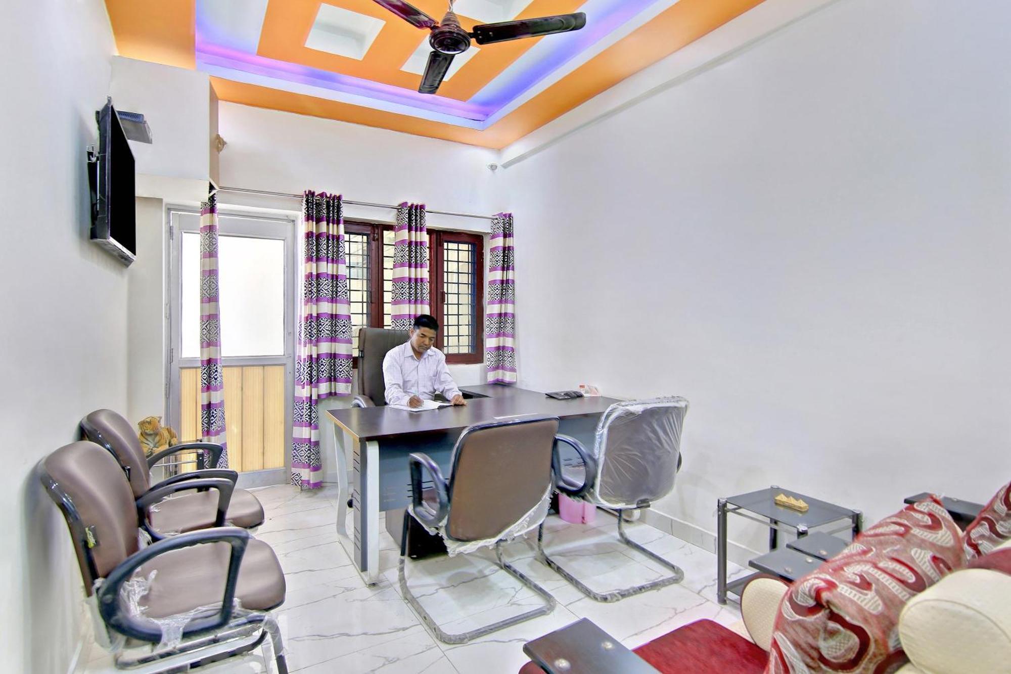 Home 78802 Balaji Bhawan Jhajra Экстерьер фото